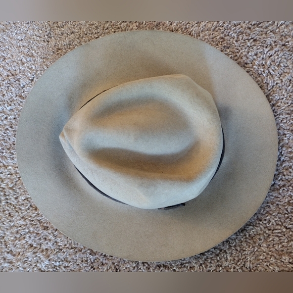 Akubra Traveller Felt Hat - Picture 5 of 12